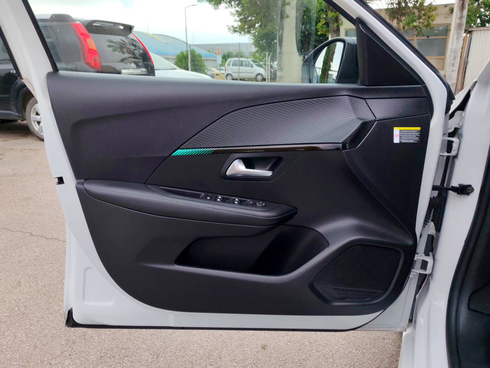 Fotografija za 2986 Peugeot 208 1.2PureTECH Automatik