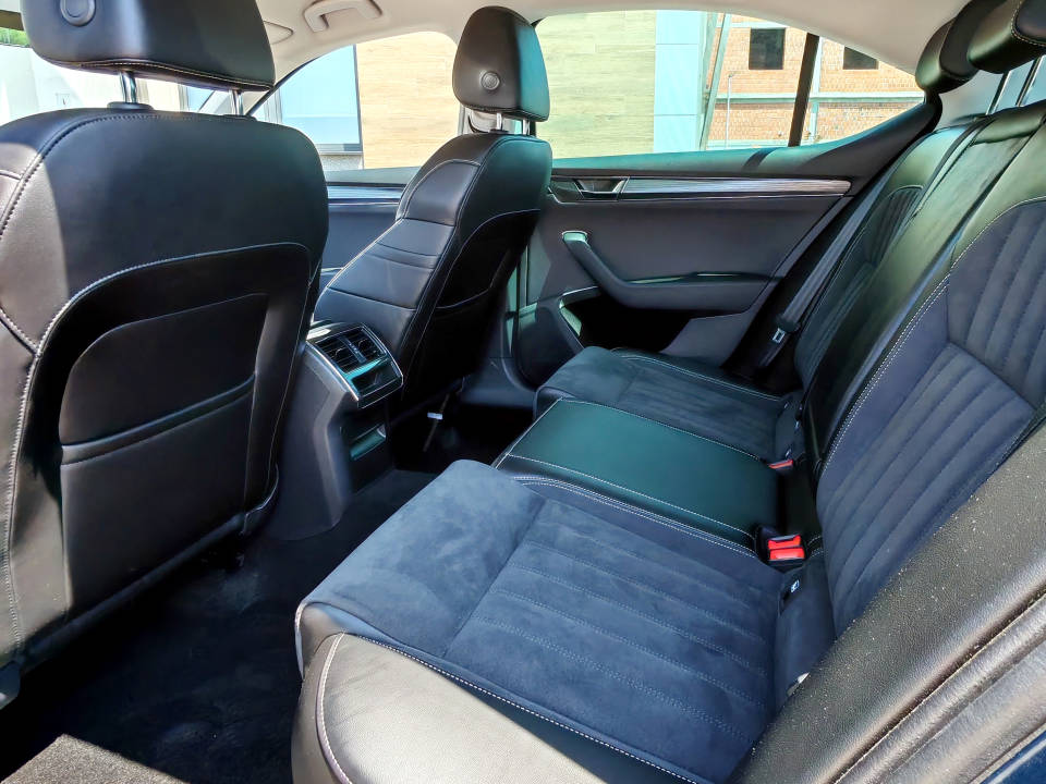 Fotografija za 2999 Skoda Superb 2.0TDI DSG7 Ambition