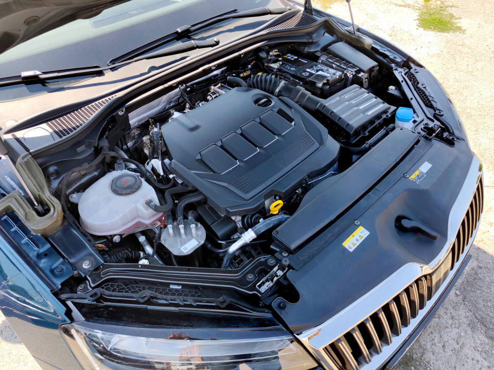 Fotografija za 2999 Skoda Superb 2.0TDI DSG7 Ambition