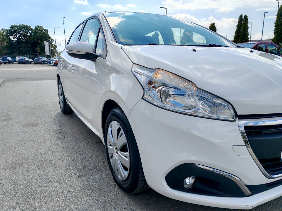 Fotografija za 3009 Peugeot 208 1.2PureTECH
