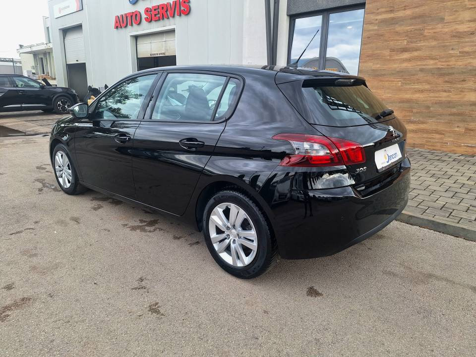 Fotografija za 3038 Peugeot 308 1.2PureTECH