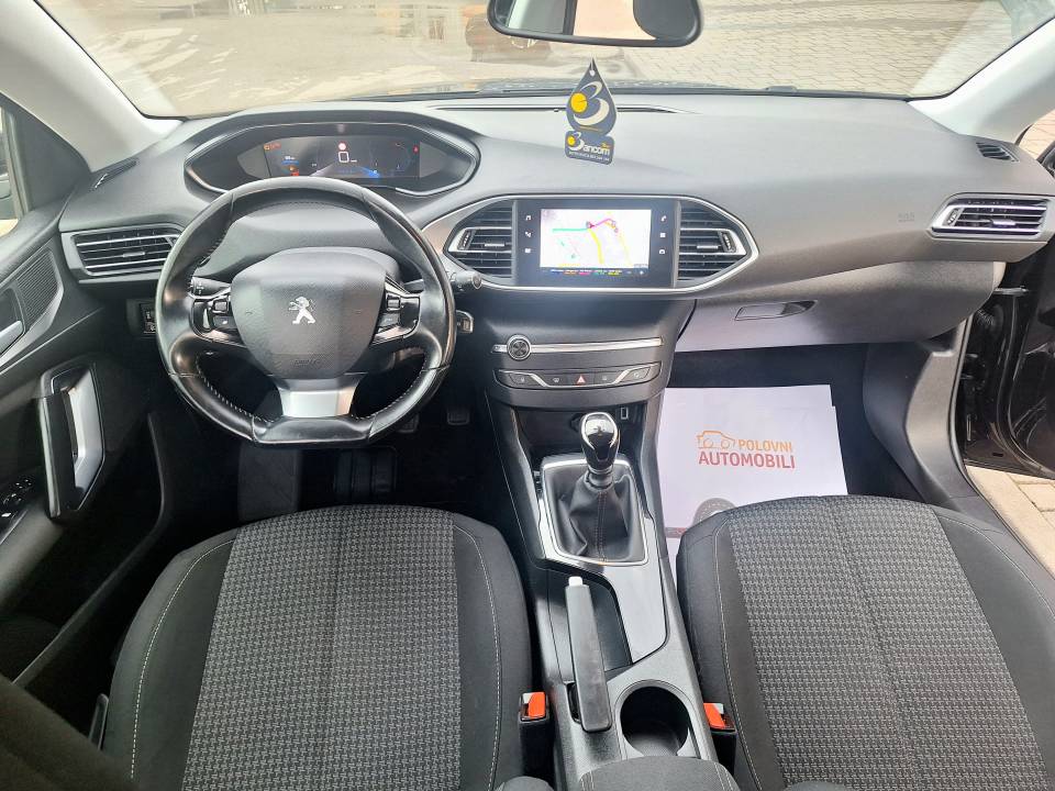 Fotografija za 3038 Peugeot 308 1.2PureTECH