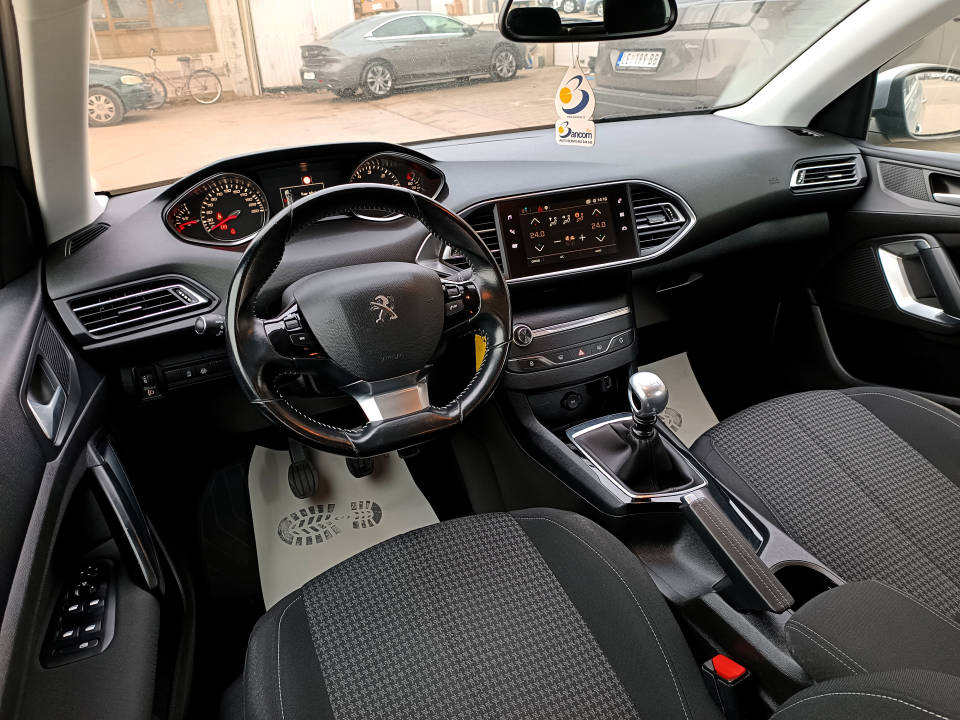 Fotografija za 2757 Peugeot 308 1.6 BlueHDI