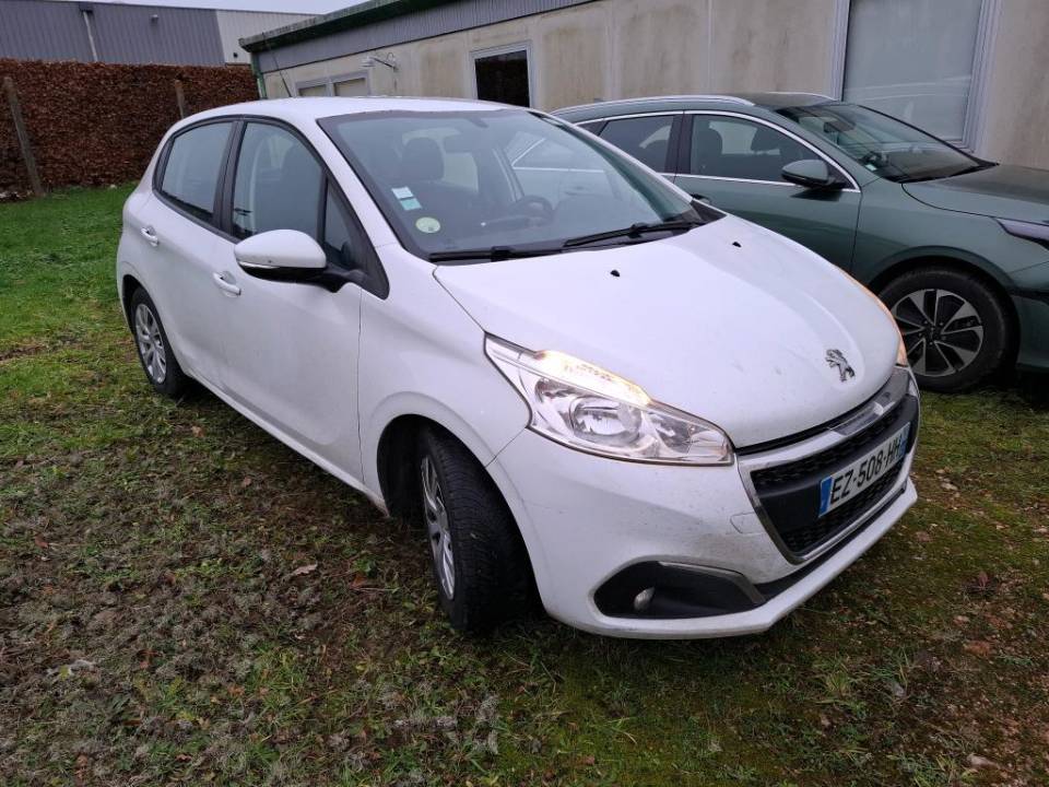 Fotografija za 2773 Peugeot 208 1.6BlueHDI Active