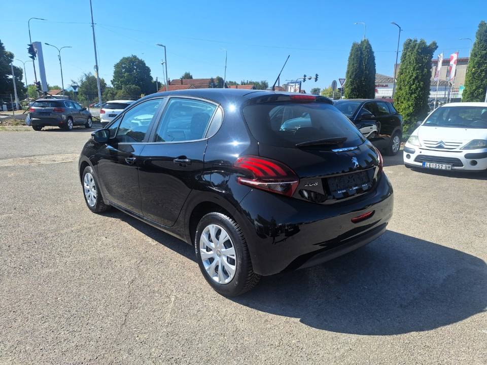 Fotografija za 2850 Peugeot 208 1.5BlueHDI Active