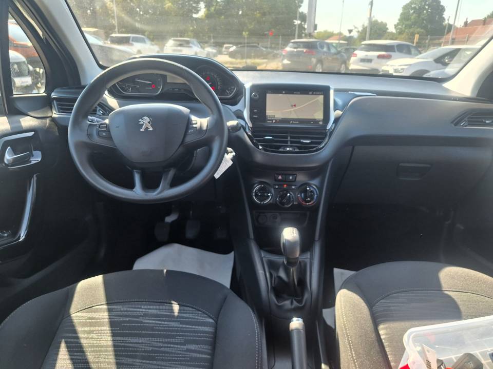Fotografija za 2850 Peugeot 208 1.5BlueHDI Active