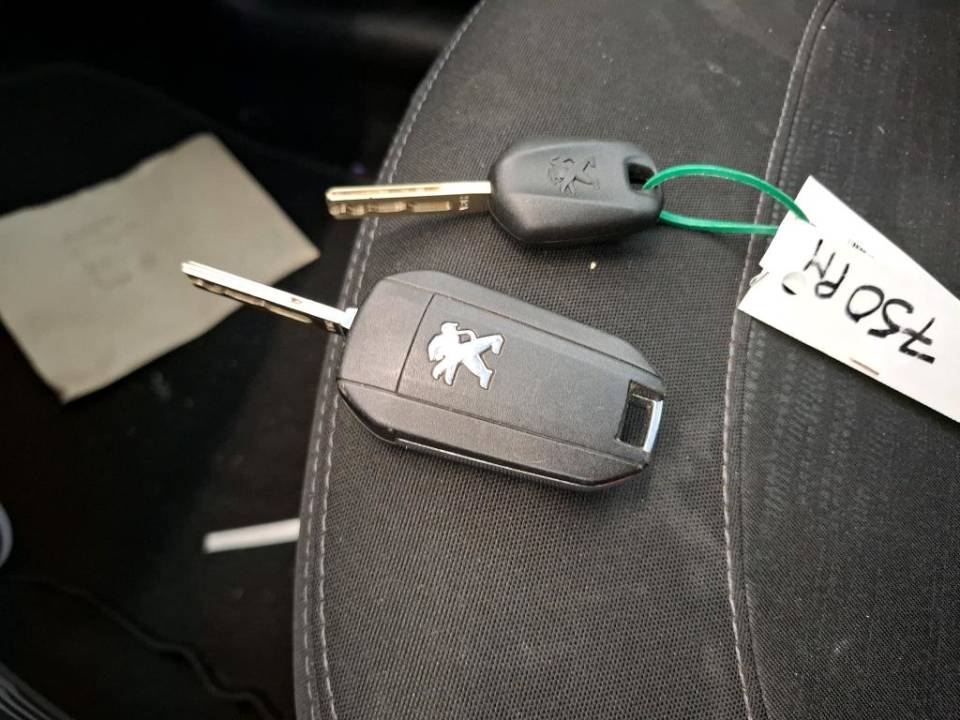 Fotografija za 2874 Peugeot 208 1.2PureTECH