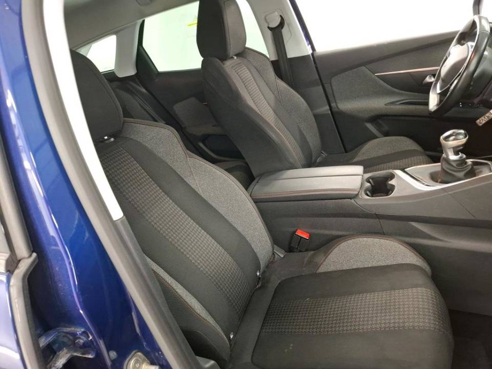 Fotografija za 2883 Peugeot 3008 1.5BlueHDI Active