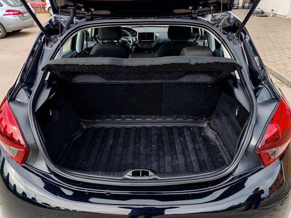 Fotografija za 2887 Peugeot 208 1.2BlueHDI Active