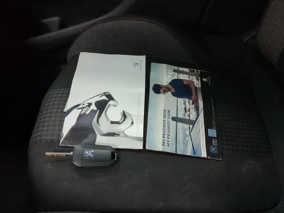 Fotografija za 2912 Peugeot 5008 1.5BlueHDI ACTIVE 7 AT8