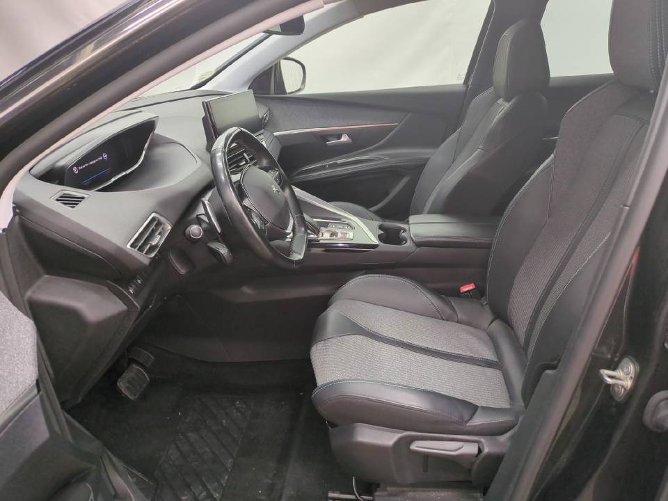 Fotografija za 2927 Peugeot 3008 1.5BlueHDI Allure AT8