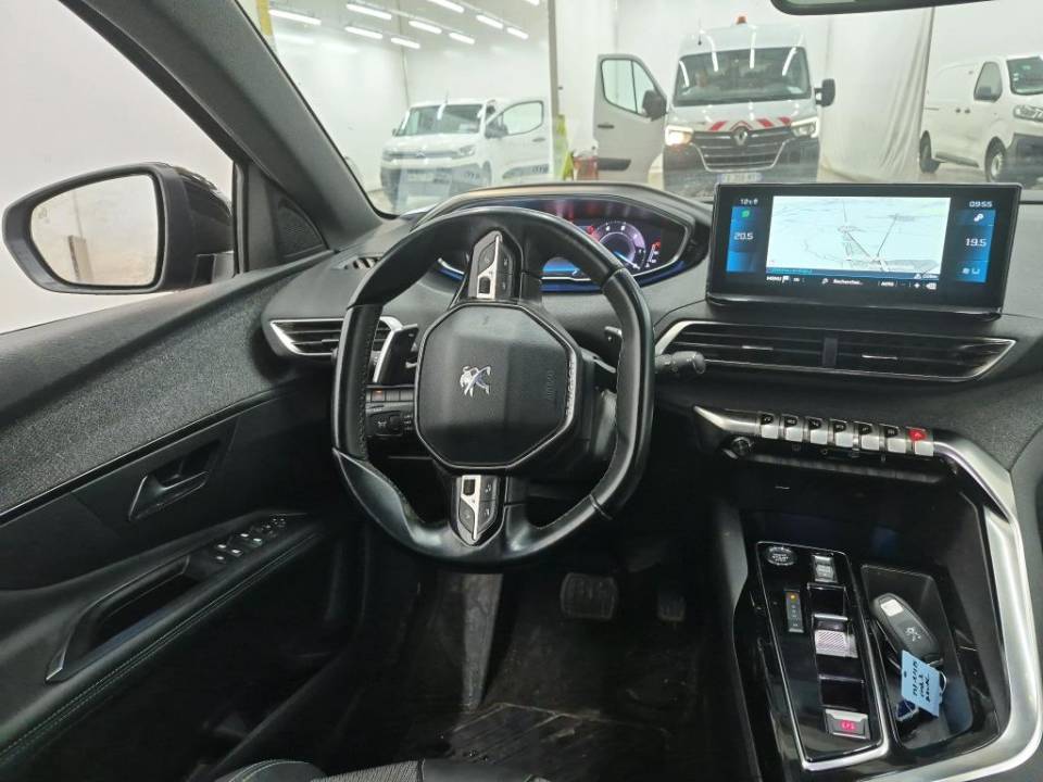 Fotografija za 2935 Peugeot 3008 1.5BlueHDI Allure AT8