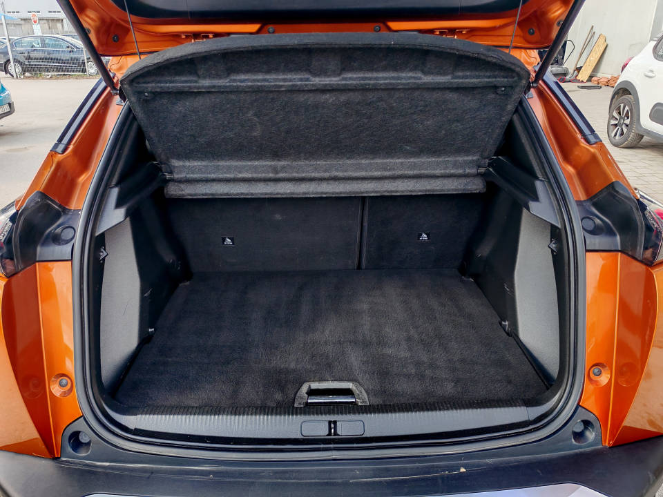 Fotografija za 2937 Peugeot 2008 1.5BlueHDI AT8