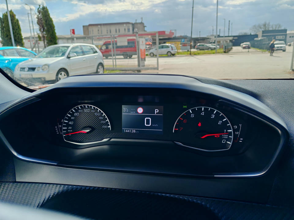 Fotografija za 2937 Peugeot 2008 1.5BlueHDI AT8