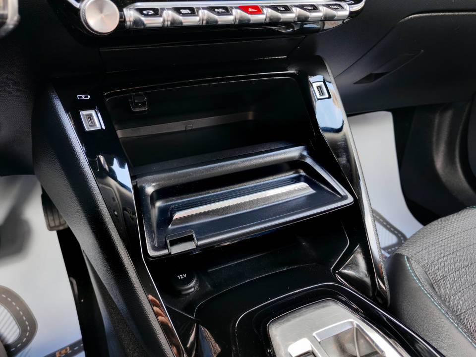 Fotografija za 2937 Peugeot 2008 1.5BlueHDI AT8