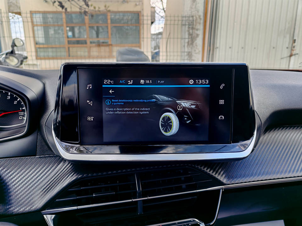 Fotografija za 2937 Peugeot 2008 1.5BlueHDI AT8