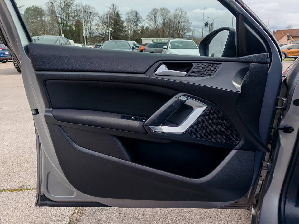 Fotografija za 2938 Peugeot 308 1.5BlueHDI SW