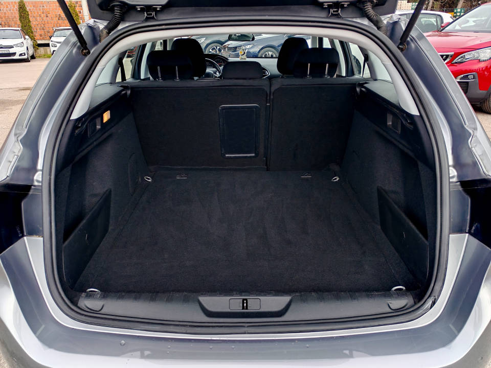 Fotografija za 2938 Peugeot 308 1.5BlueHDI SW