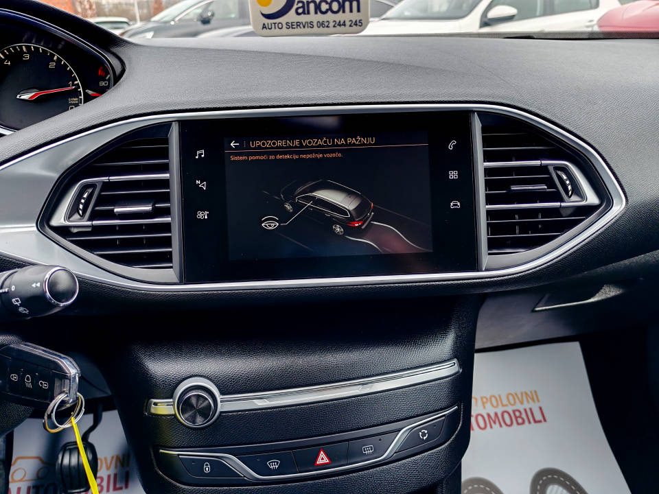 Fotografija za 2938 Peugeot 308 1.5BlueHDI SW