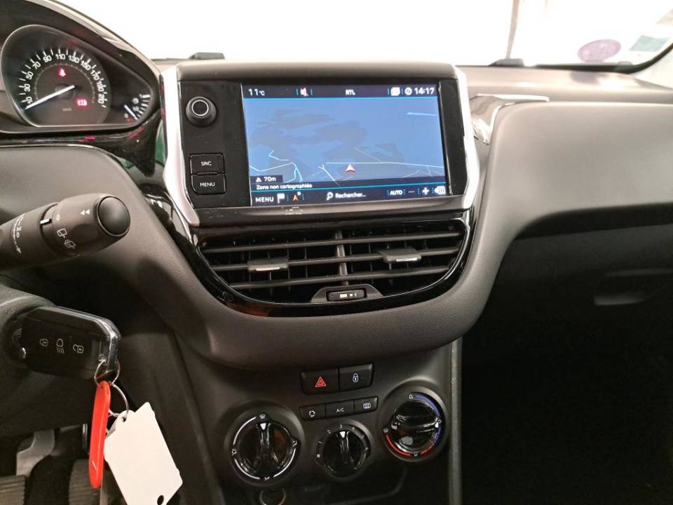 Fotografija za 2947 Peugeot 208 1.2PureTECH