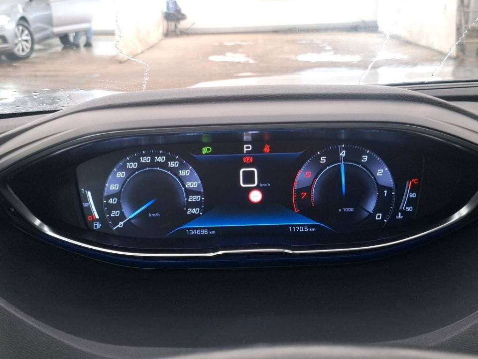 Fotografija za 2975 Peugeot 3008 1.2PureTECH
