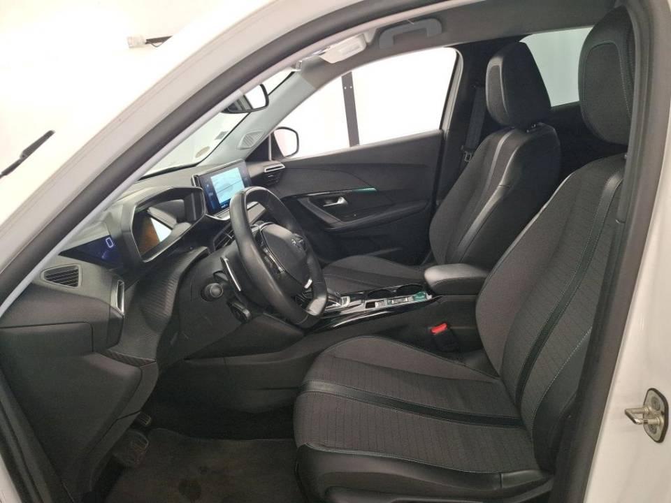 Fotografija za 2978 Peugeot 2008 1.5BlueHDI Allure AT8