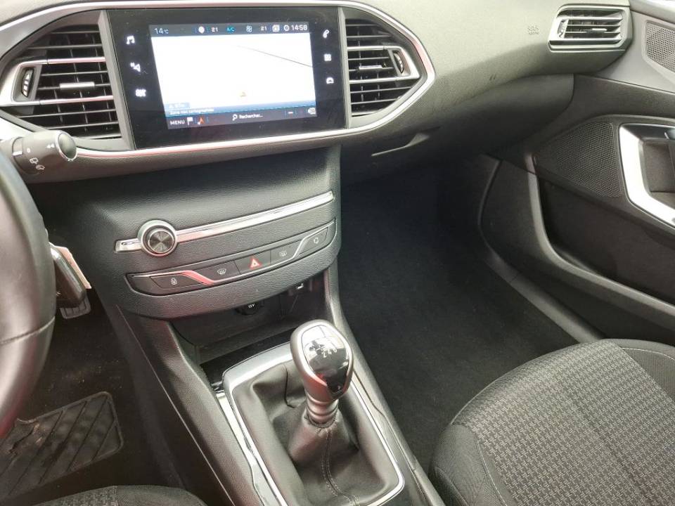 Fotografija za 2993 Peugeot 308 1.2PureTECH Active+