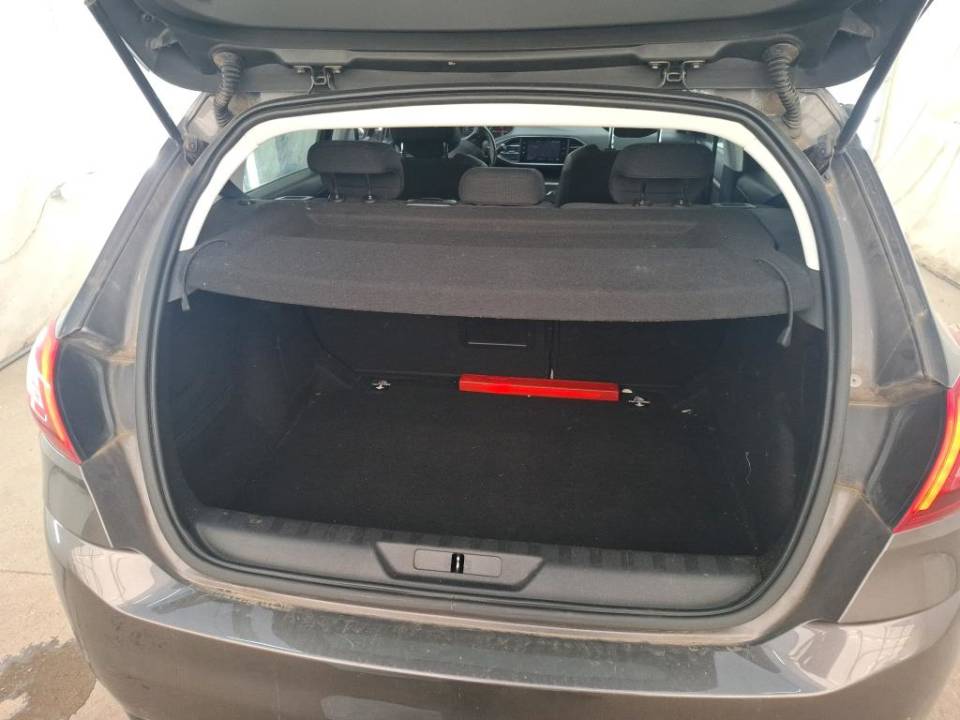 Fotografija za 2994 Peugeot 308 1.2PureTECH Allure