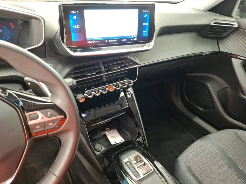 Fotografija za 3000 Peugeot 2008 1.5BlueHDI Allure