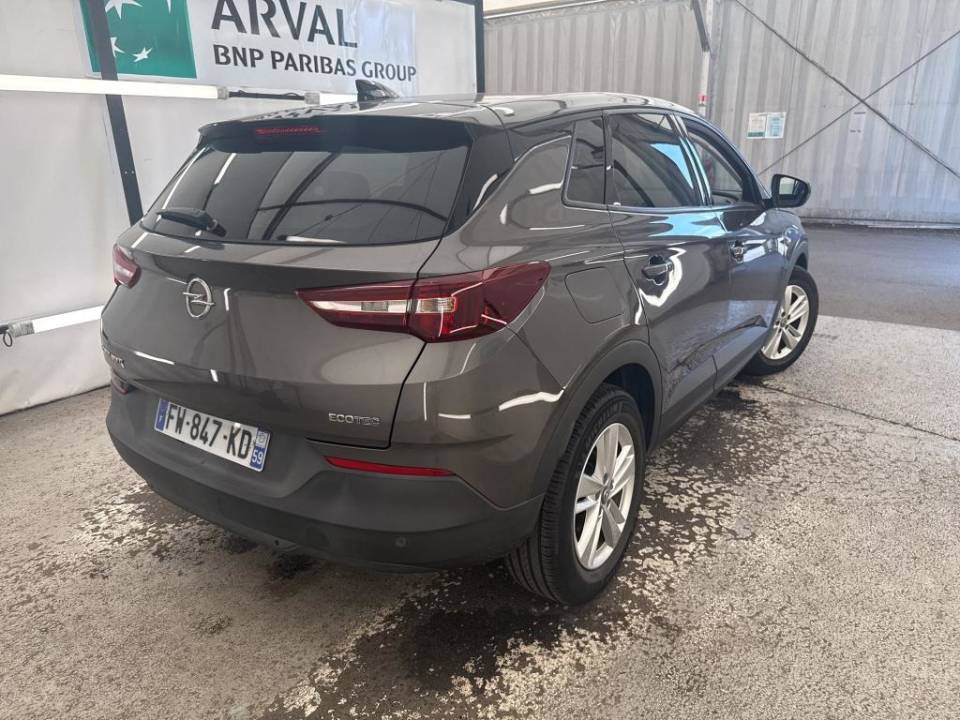 Fotografija za 3022 Opel Grandland X 1.2 P.Tech Edition