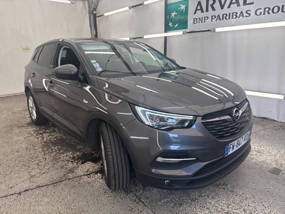 Fotografija za 3022 Opel Grandland X 1.2 P.Tech Edition