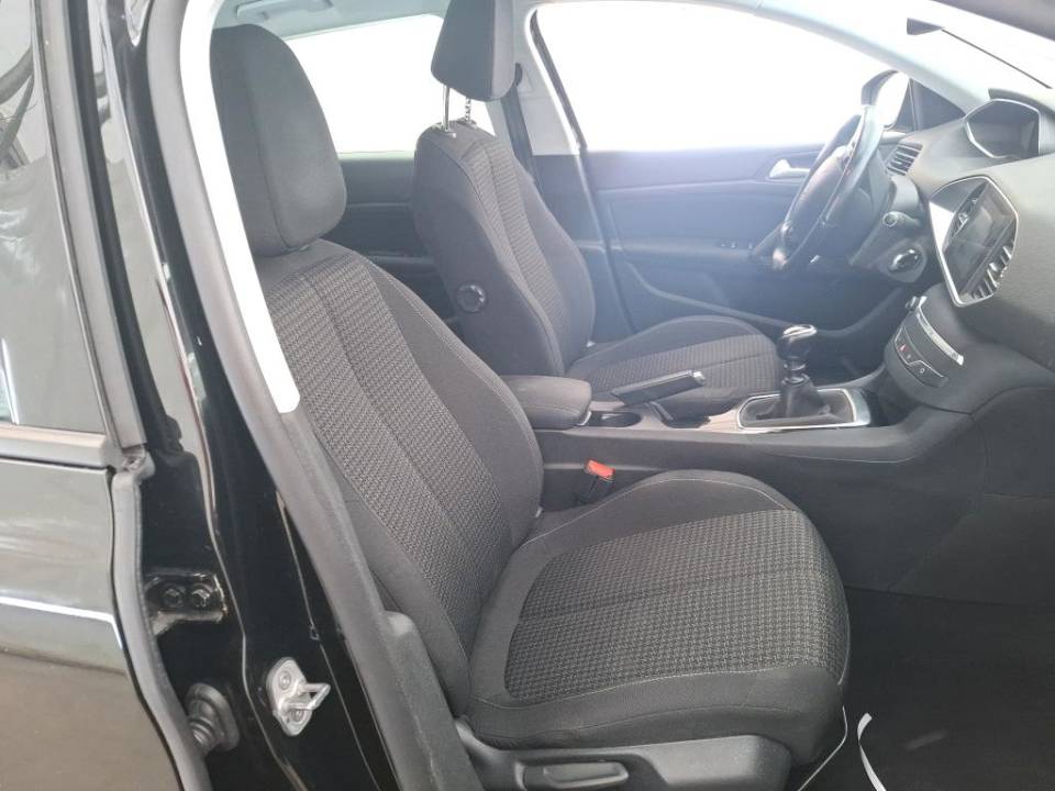 Fotografija za 3027 Peugeot 308 1.5BlueHDI