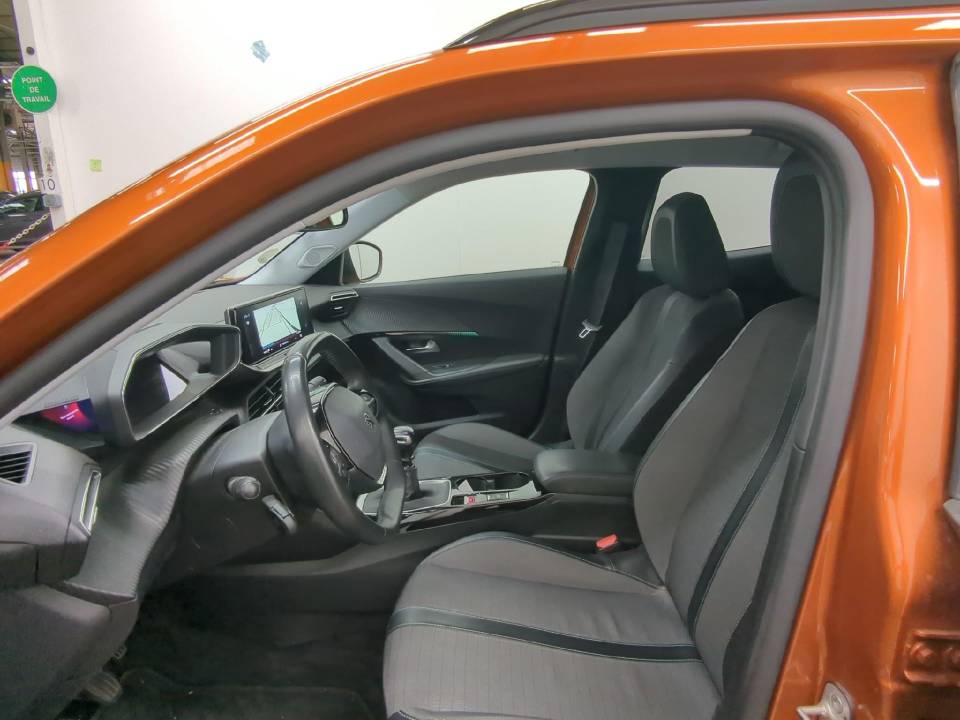 Fotografija za 3028 Peugeot 2008 1.5BlueHDI Allure