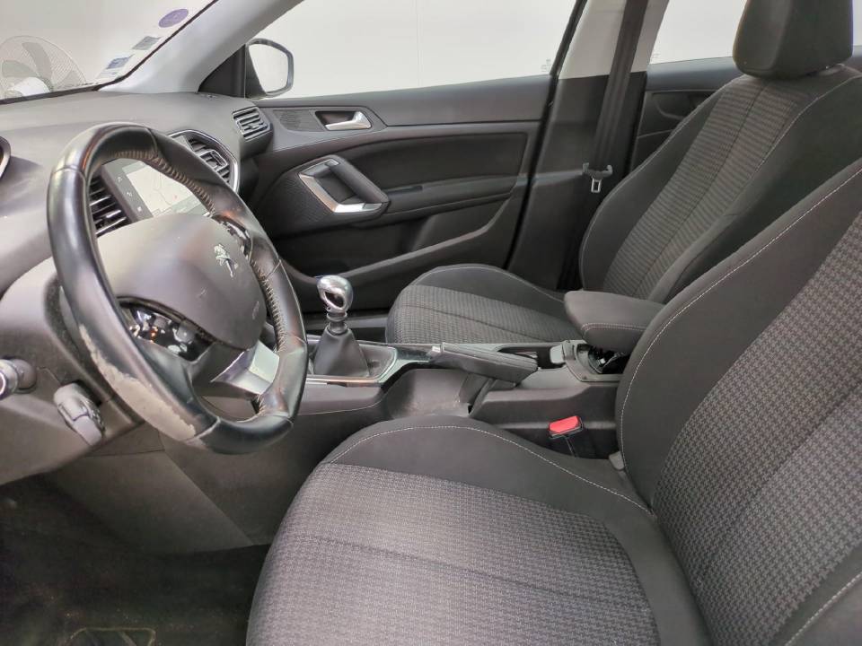 Fotografija za 3033 Peugeot 308 1.5BlueHDI